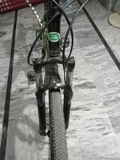 land Rovver bicycle good condition