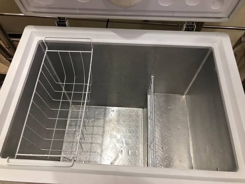 Freezer For sale Signal door 2