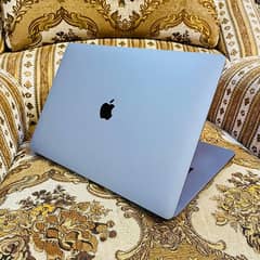 Apple macbook pro LATE 2017 model 15inch
