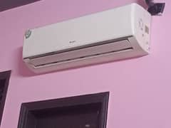 gree air condition like new
