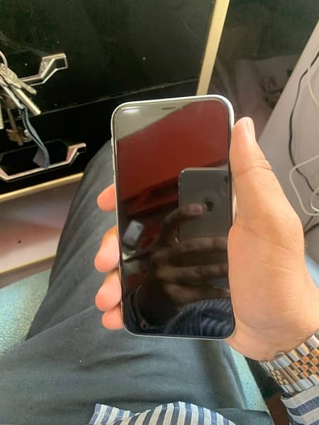 iPhone XR dual sim pta approvd 3