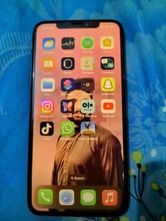 I phone x s max 64 gb cndesan 10 by 10