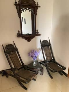 Chinoti chairs