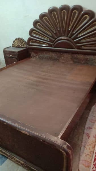 Bed wooden 1