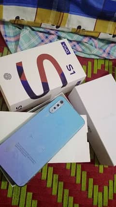 vivo S1 (8/256) 03286558358 0