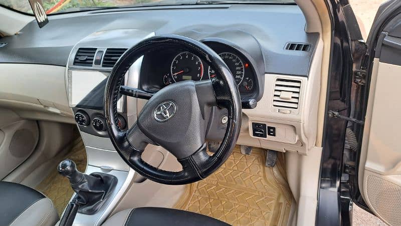 Toyota Corolla GLI 2012 8