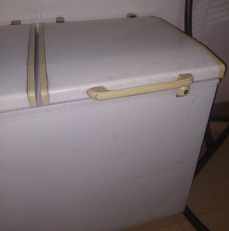 Waves deep freezer for sale!!! 2 door!!! 4