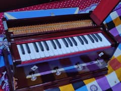 Beautiful look Sargodha Body Harmonium for Sale