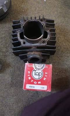 Yamaha yb 100 Dyl Genuine Cylinder & piston