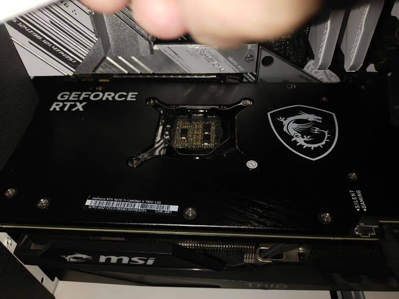 MSI Geforce RTX 4070 TI gaming x trio 7