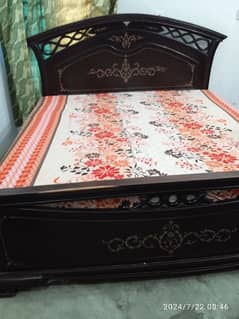 Double bed /  king size bed /  Wooden Bed  for  sale