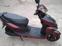 electric scooty