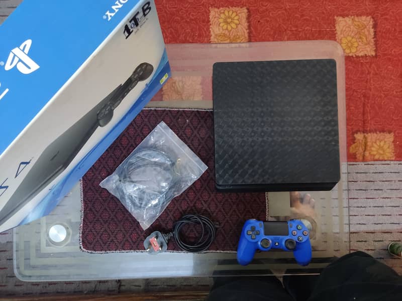 PS4 Slim 1TB Jailbreak with Box and 25+ Games Installed 4