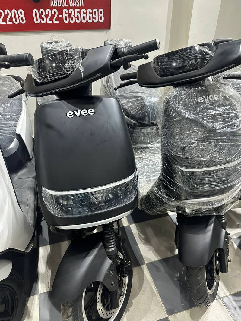 Evee C1 Air Electric Scooty 1