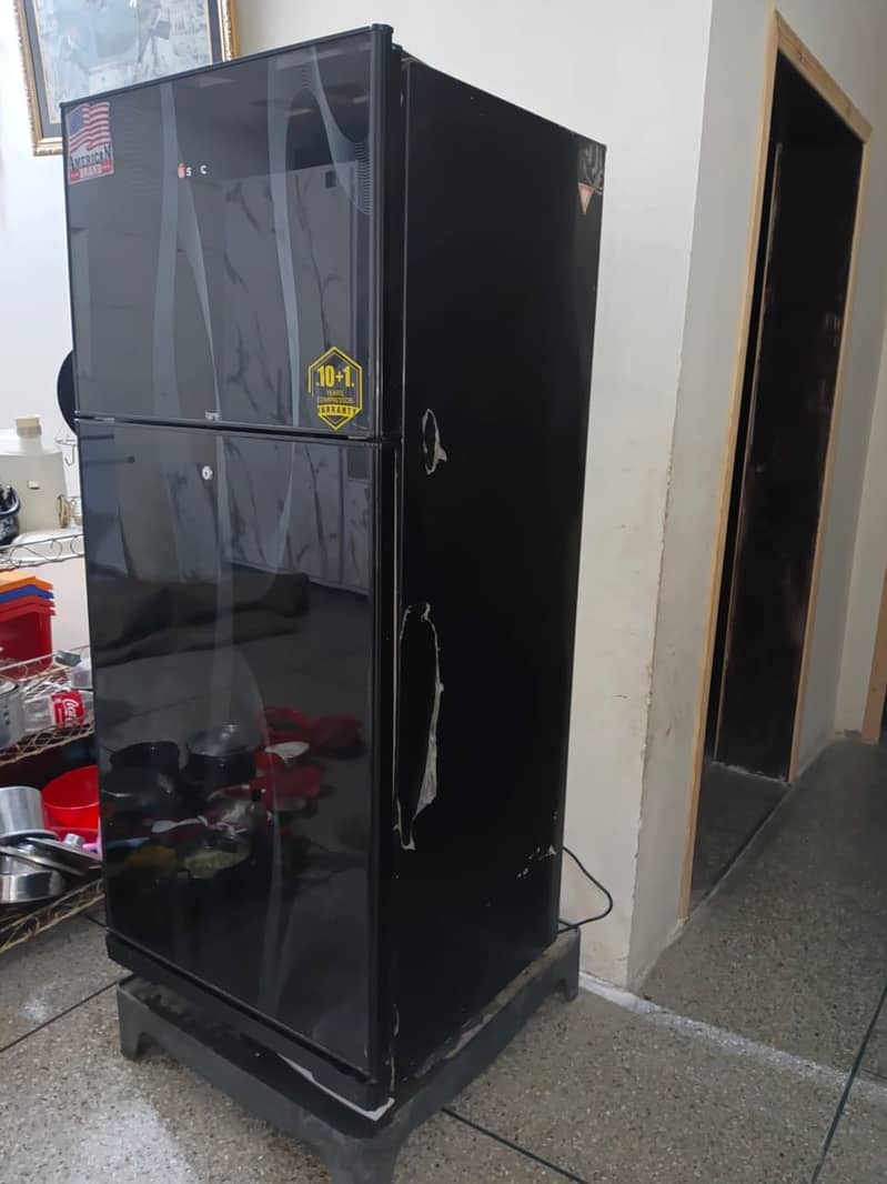 Fridge Large size Just like new (6-8 Months used) 0