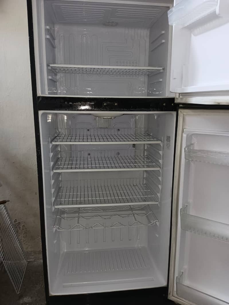 Fridge Large size Just like new (6-8 Months used) 1