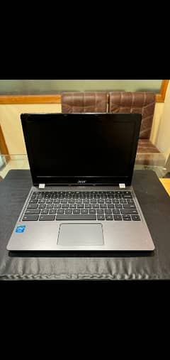 Acer laptop 4/128