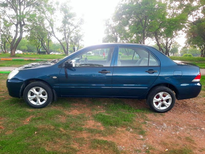 Mitsubishi Lancer 2005 5