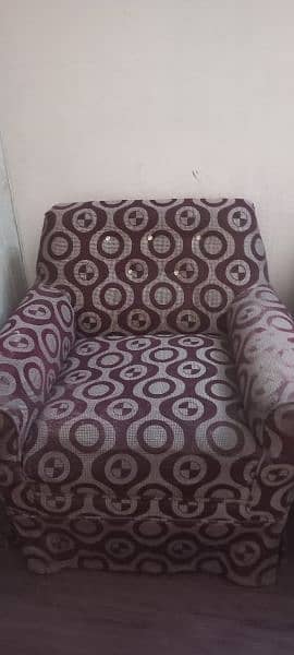 single seater sofa for sell 1