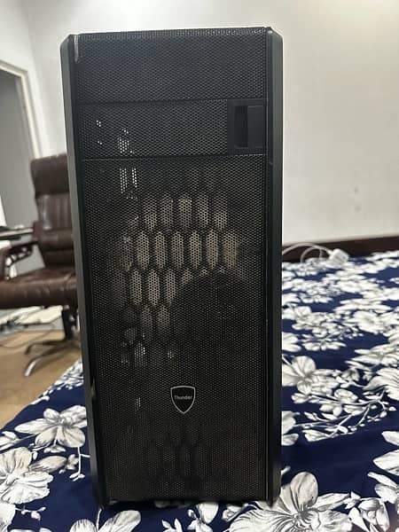 Gaming PC with Gaming Case | RX 580 (4 GB) | i7-3770 | 16 GB Ram 5