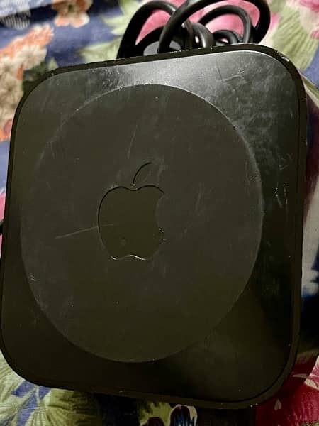 Apple TV Box (3rd Generation) No Remote 1