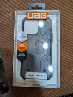 iPhone 15 proax UAG case