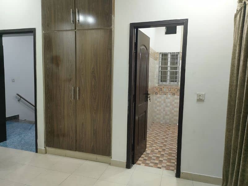 10marla upper portion 2 bedrooms in Dha phase 8 Ex Air Avenue 17