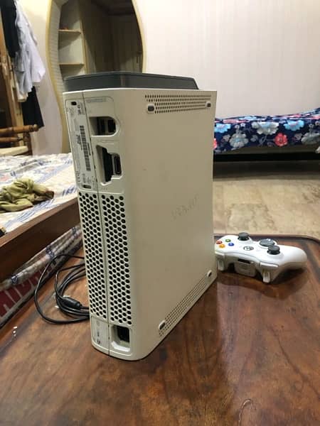 Xbox 360 slightly used 2