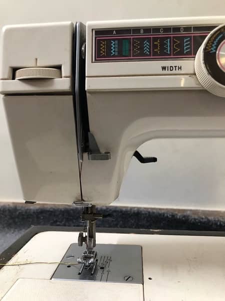 Genome Orginal Japenese Sewing machine Automatic 0