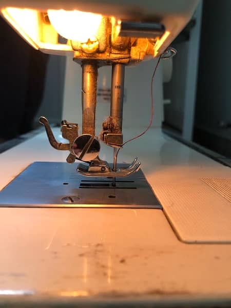 Genome Orginal Japenese Sewing machine Automatic 10