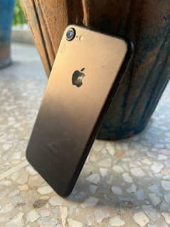 Apple iPhone 7 | Almost new in condition | 32 GB | PTA Approved