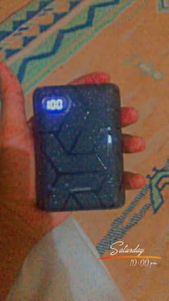 power bank 10000 MH pocket size