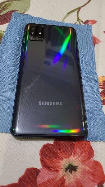 Samsung Galaxy A51 0