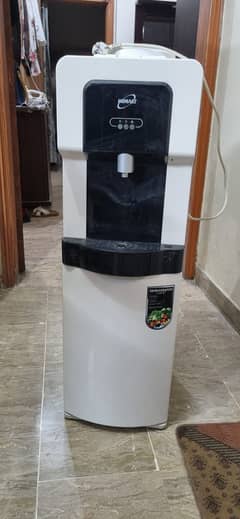 Homage Water Dispenser