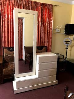 Dressing Table Sliding Door Special Edition and VEARY Best Quality wod
