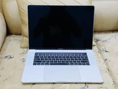 Apple macbook pro 2018 core i7