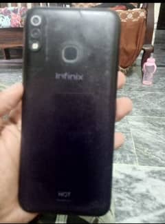 Infinix Hot 8