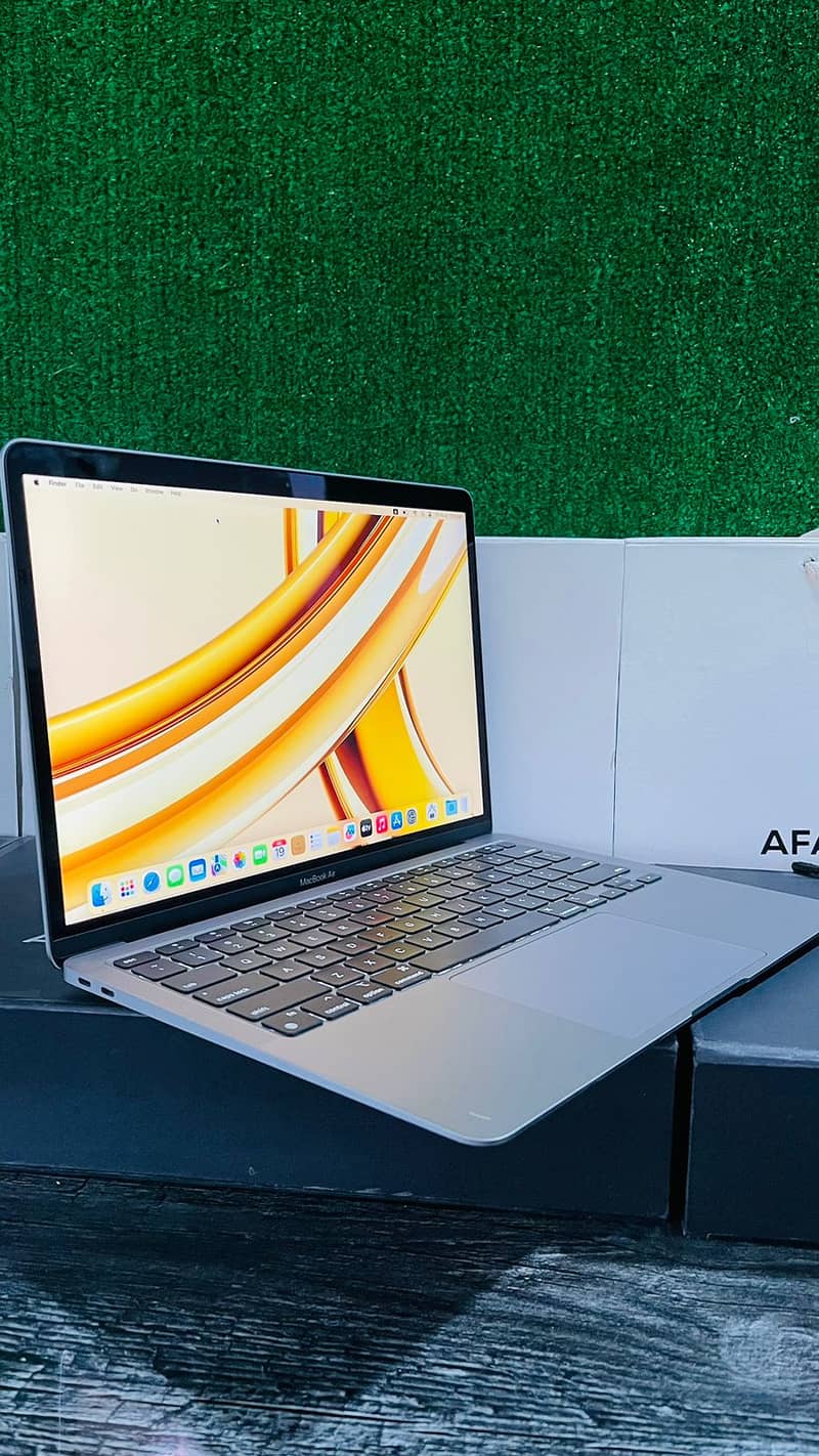 Macbook Air M1 13inches 16 RAM 256gb 2