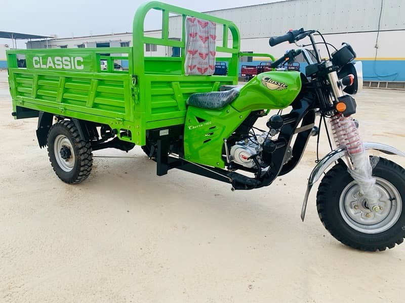 Classic 110cc Cargo rickshaw loader 2