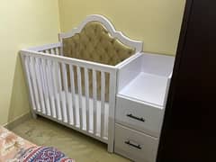 Baby crib/ cot