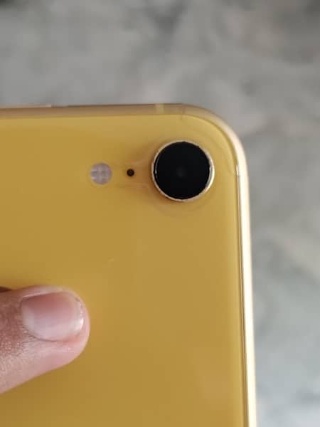 IPHONE XR NON PTA { Yellow} 64gb 3