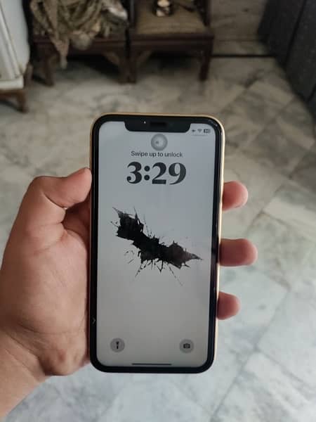 IPHONE XR NON PTA { Yellow} 64gb 12