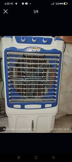 solar cooler for sale.