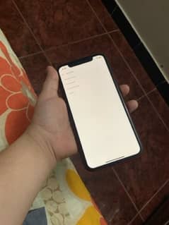 iPhone  XR