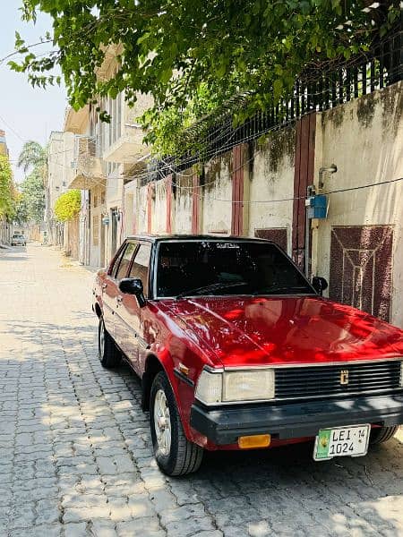 Toyota Corolla 2.0 D 1982 3