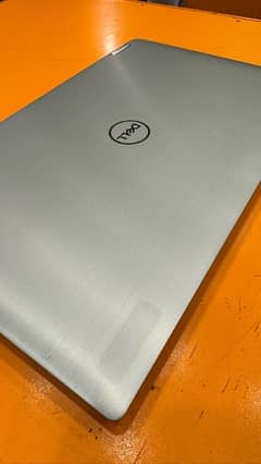 Latitude 7400 2in1 0