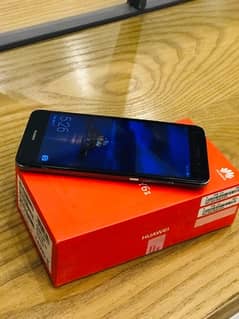 Huawei Y6-2 with box