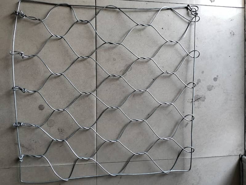 Chain Link Fence /Jali Razor wire /Barbed wire /Security & Welded Mesh 6