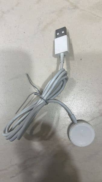 Apple Watch cable 1