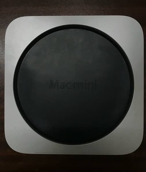 Mac Mini 2014 (late) (w magic keyboard ) 1